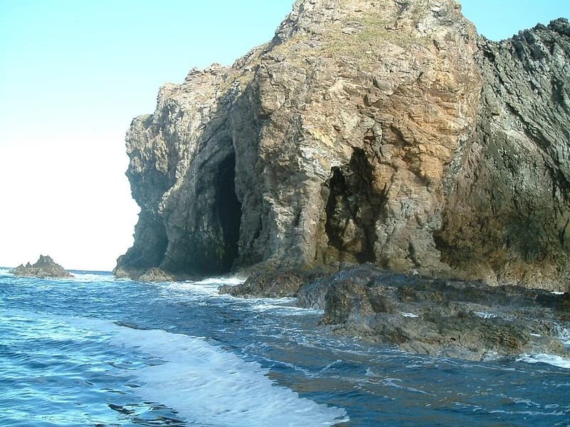 Diving at Motu Nui - 2