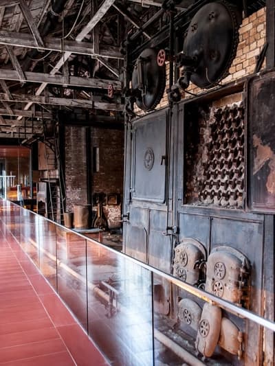 The Singular Santiago